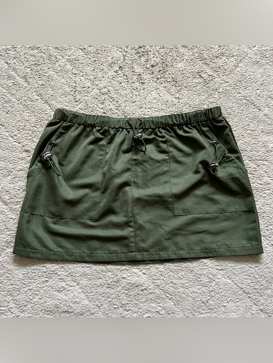 Edikted Dresses & Skirts - NWT Edikted Delta Cargo Mini Skirt Preppy Stretchy Minimalist Biker Gorp Sz S